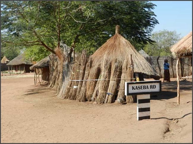 Sambia -Dorf bei Livingstone