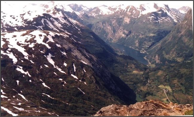 Norwegen - Blick in den Geirangerfjord