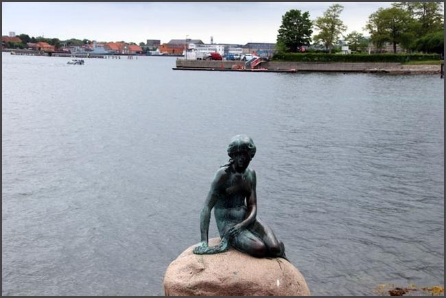 2026 D&auml;nemark Kopenhagen - kleine Meerjungfrau