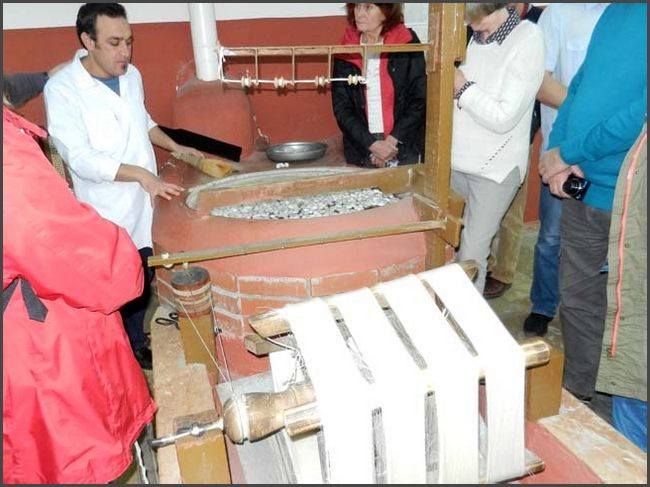 2016 Seidenherstellung